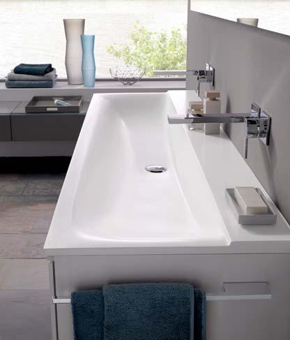 2 A mosdószekrény a Geberit fürdőszobai kiegészítők funkcionális törülközőtartóival is kombinálhatók.