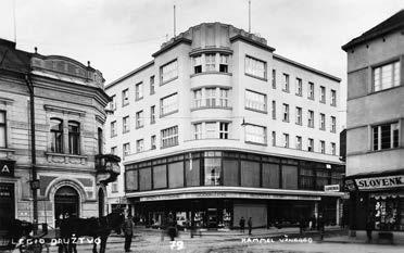 2.1. NAGYHATALMI ORIENTÁCIÓK ÉS A CSEHSZLOVÁK KÖZTÁRSASÁG BERENDEZKEDÉSE 133 Ungvári városkép, 1930-as évek foglaltak bele.