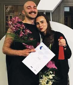 SZÍNHÁZ // AJÁNLÓ 22 23 Színház- és táncelőadások a ZsiMü-n Május 25. és június 2. között rendezik meg a hazai kulturális élet kiemelkedő összművészeti eseményét, a Zsidó Művészeti Napokat.