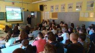 (földrajz) óra: Az Erdélyben élő magyarság földrajzi, gazdasági és kulturális helyzetéről,