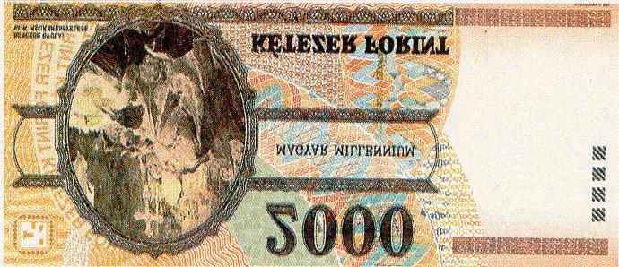 A bankjegy piros színû sorszáma két helyen a bal oldalon a vízjelmezõ alatt vízszintesen, valamint a jobb oldalon a Szent Korona képe mellett függõlegesen elhelyezve található.