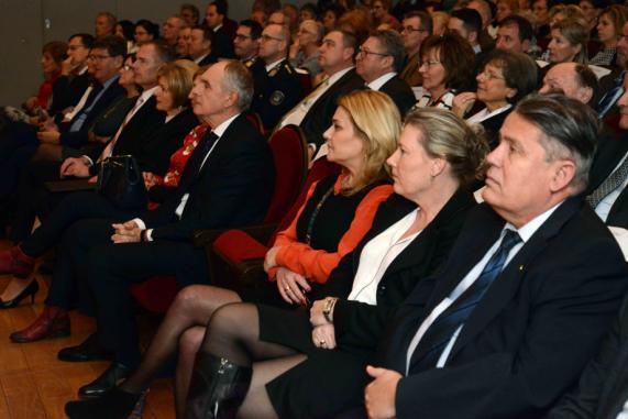 Évértékelő Kaposvár Mi Vagyunk polgármesteri évértékelő Kaposváron, a Szivárvány Kultúrpalotában, a Kaposvár Polgáraiért Egyesület szervezésében 2019.