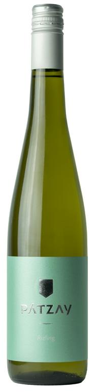 Thanks to its harmonious acidity and the taste reminiscent of fresh muscatel grapes, it is perfect for poultry and fish dishes or on its own for easy-going evening chats.