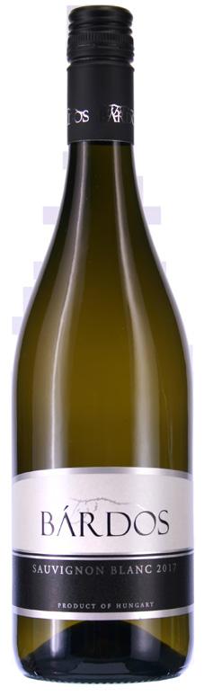 Dank seinem harmonischen Sauregehalt und dem an frische Muscat-Trauben erinnernden Geschmack ist dieser Wein bei 8C idealer Begleiter zu Gefügel- und Fischgerichten.
