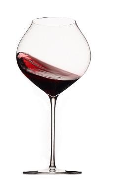 szőlőszemek ízén, de egy Cabernet Sauvignon sohasem enged karakteréből. Határozott ízvilágában a feketeribizli, szilva, étcsokoládé és dohány versenyeznek egymással. Hosszú pinceérlelésre alkalmas.