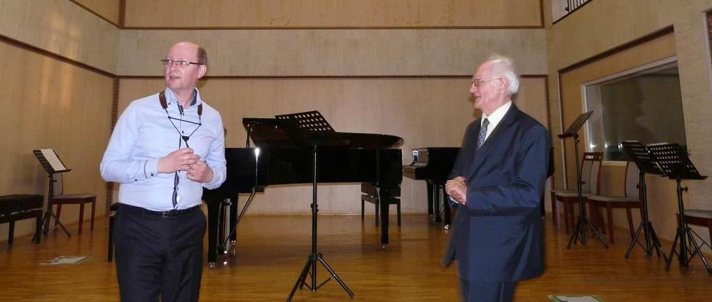 CSEPREGI GYÖRGY GALLAI ATTILA SZERZŐI ESTJE AZ EGRESSY BÉNI REFORMÁTUS MŰVÉSZETI KÖZÉPISKOLÁBAN Az Egressy Béni Művészeti Iskola díszterme adott otthont Gallai Attila szerzői estjének 2019 április