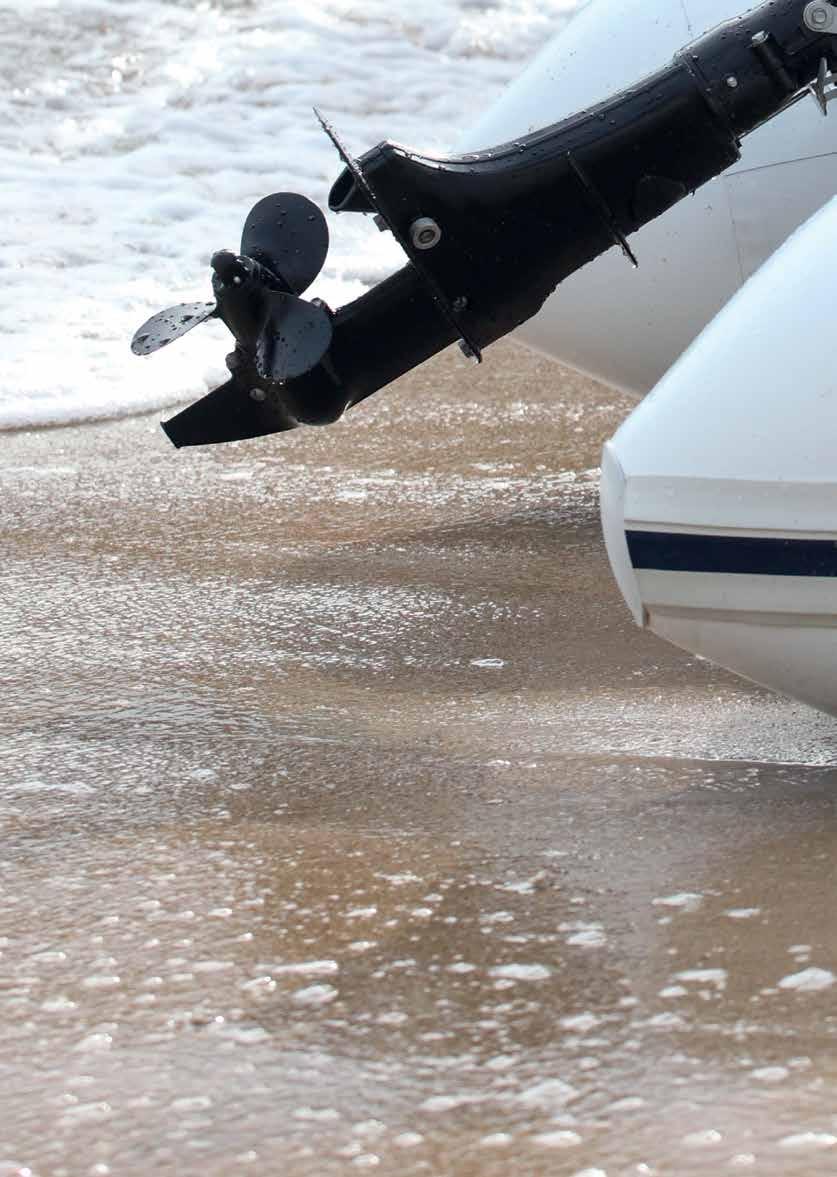 JAVASOLT A Suzuki által jóváhagyott összes eredeti motorolajunkat szigorúan tesztelték és tanúsították a Suzuki mérnökei.