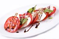 Előételek Appetizer / Vorspeisen Bivaly Mozzarella Caprese, bazsalikom olajjal Buffala