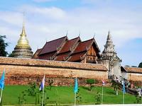 DAY 2 : PHITSANULOKE SUKHOTHAI LAMPANG After breakfast, drive to Sukhothai Province to visit the Historical Park of Sukhothai founded in the 13th century.
