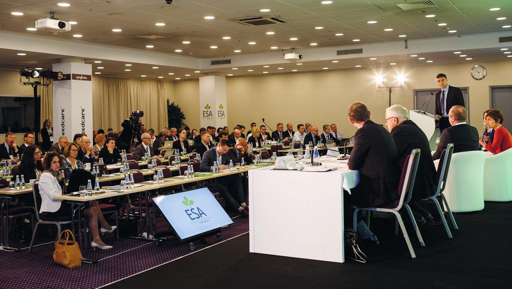 Európai Vetőmag Szövetség Ismét összegyűlt az európai vetőmagszakma Riga adott otthont október közepén az Európai Vetőmag Szövetség éves konferenciájának.