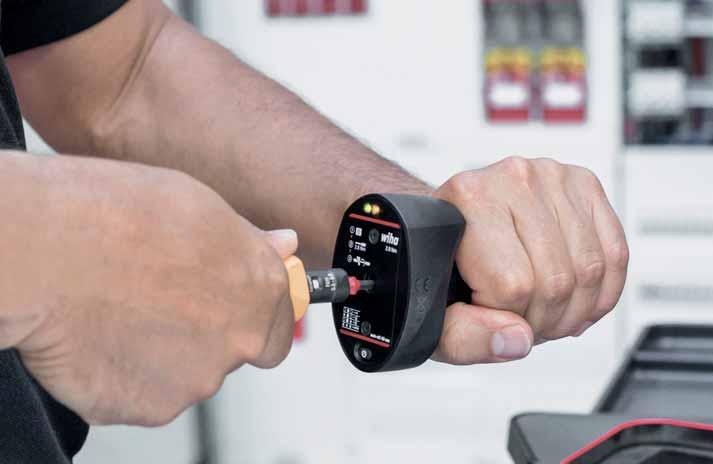 Torque QuickCheck nyomatékvizsgáló készülék Fokozza biztonságát: A nyomatékszerszám rendszeres átvizsgálása garantálja a biztos és precíz munkát a helyes nyomatékértékkel.