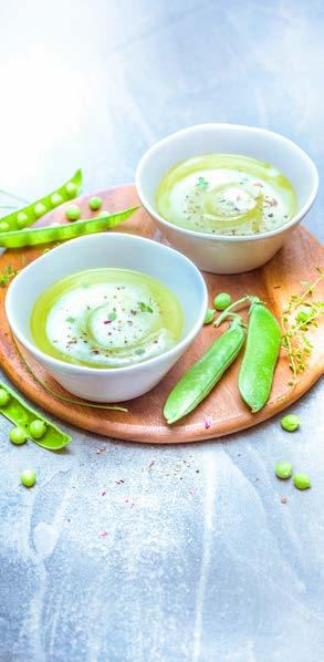 Borsó Velouté (leves) kakukkfűhabbal Program Soup (Leves) 6 10 perc 30 perc 700 g fagyasztott vagy fejtett zöldborsó 650 ml víz 1 csirkehúsleves kocka 1 gerezd fokhagyma 1/2 vöröshagyma 1 ek